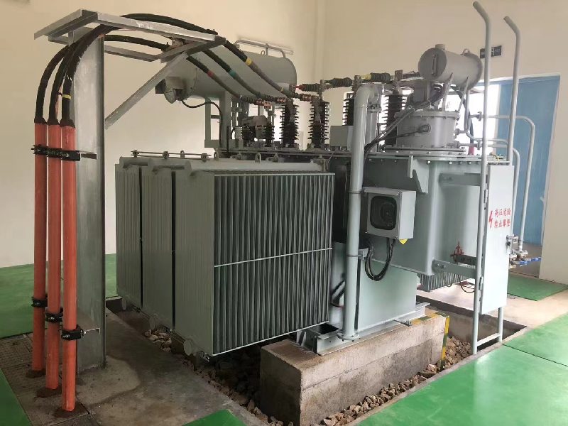 Jakelumuuntajan vertailu jopa 800 kVA: n ja 800 kVA: n välillä
